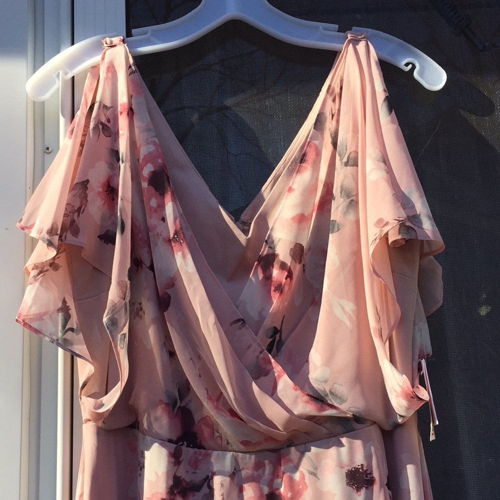 David’s Bridal Dreamy Pink Maxi Dress 🌸💐🌷🌺🌸 - Picture 4 of 16